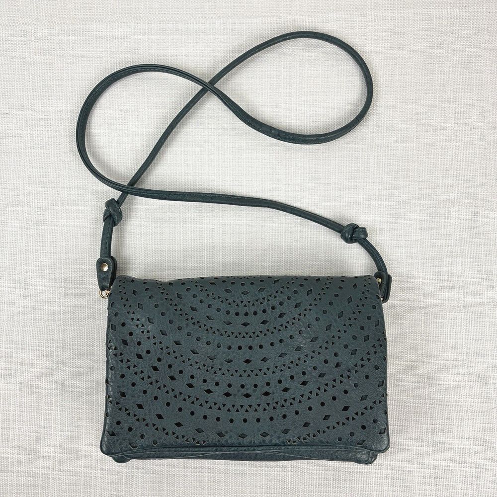 Street Level Crossbody Purse Bag Blue Faux Leather Peforated Foldover Boho‎